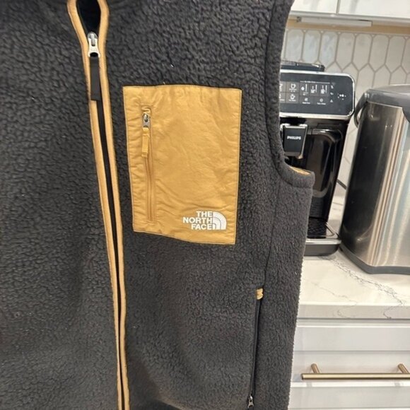The North Face Vest Jacket mens size XL - Picture 2 of 4